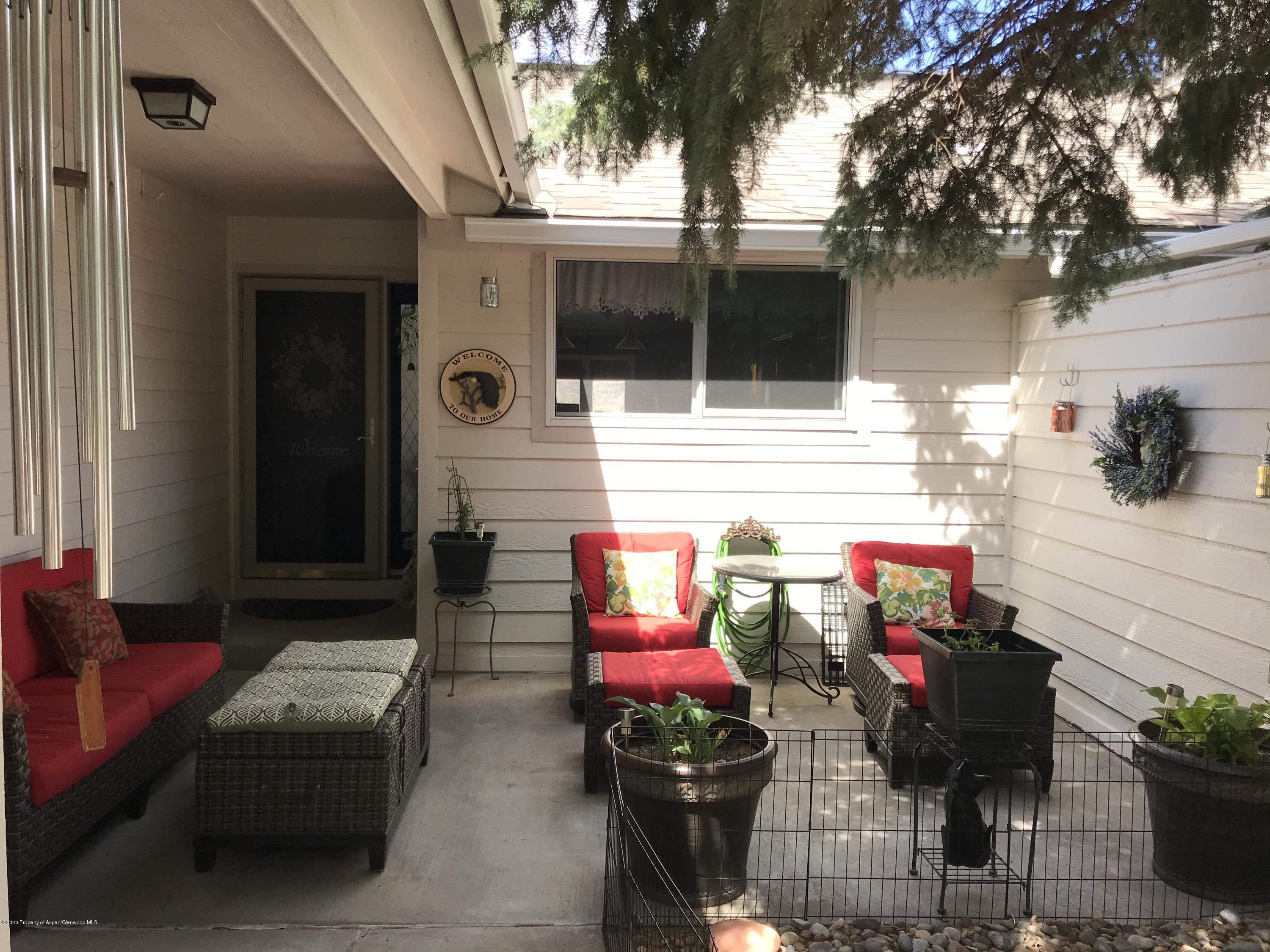 30 West Ridge Court Parachute, CO 81635 - Photo 3 of 36 05769946-9200-4C33-A407-865D5B2B307A
