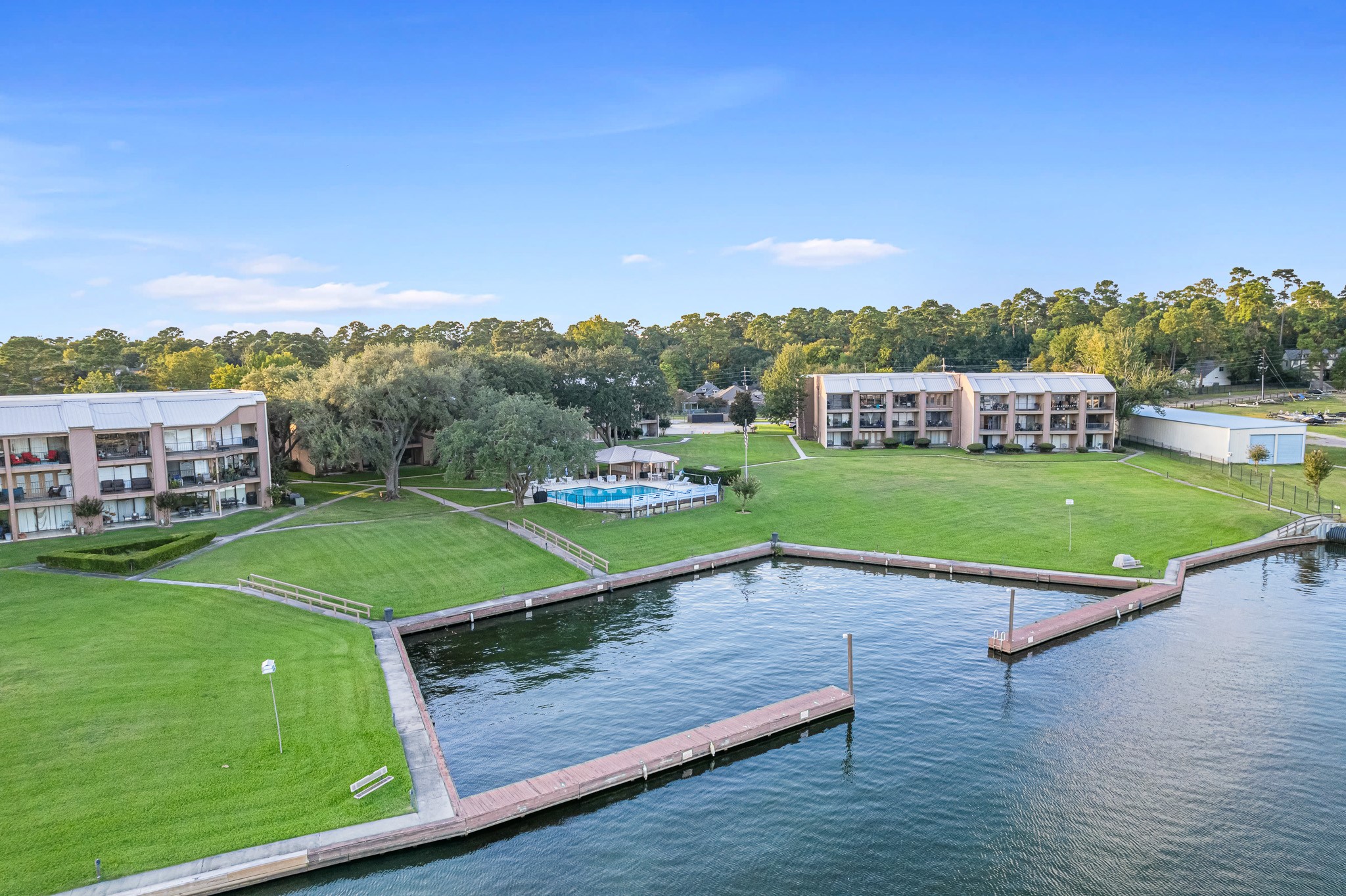 15575 Marina Drive, Unit 215C Montgomery, TX 77356 - Photo 24 of 31 a view of a park with houses