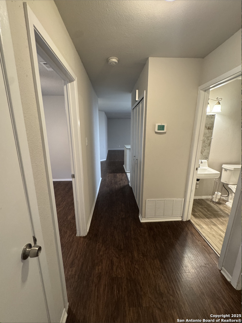 7219 Spring Drops Street San Antonio, TX 78249 - Photo 7 of 31