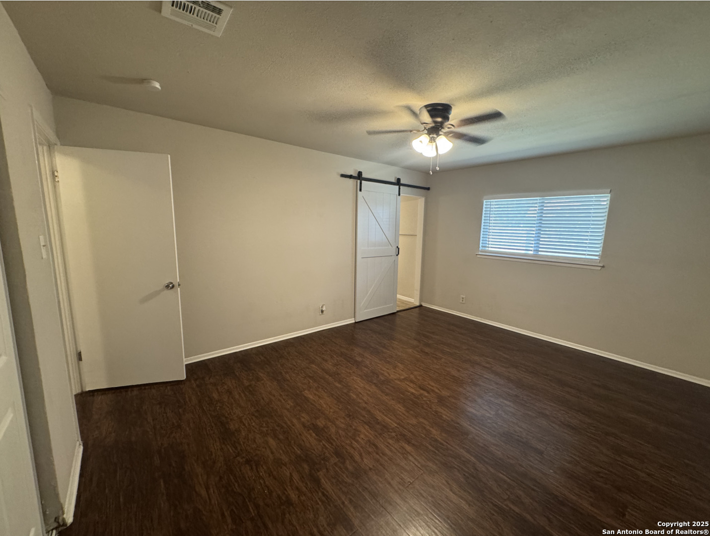 7219 Spring Drops Street San Antonio, TX 78249 - Photo 8 of 31