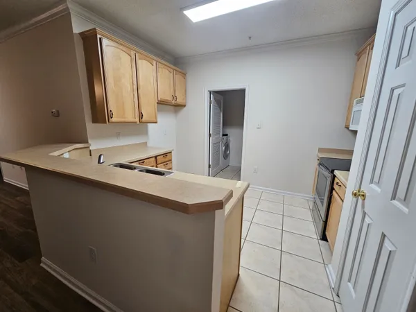 $1,575 | 5840 Longwood Drive, Unit 102, Murrells Inlet, SC 29576