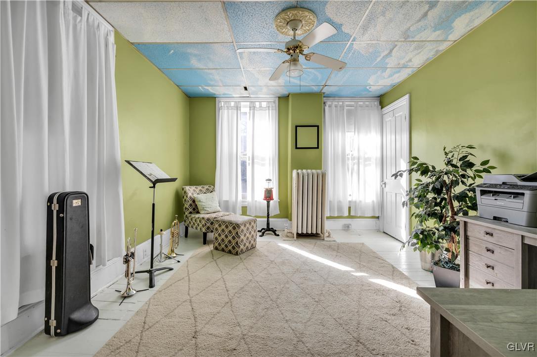 423 1st Avenue Bethlehem, PA 18018 - Photo 25 of 37 Large Bedroom