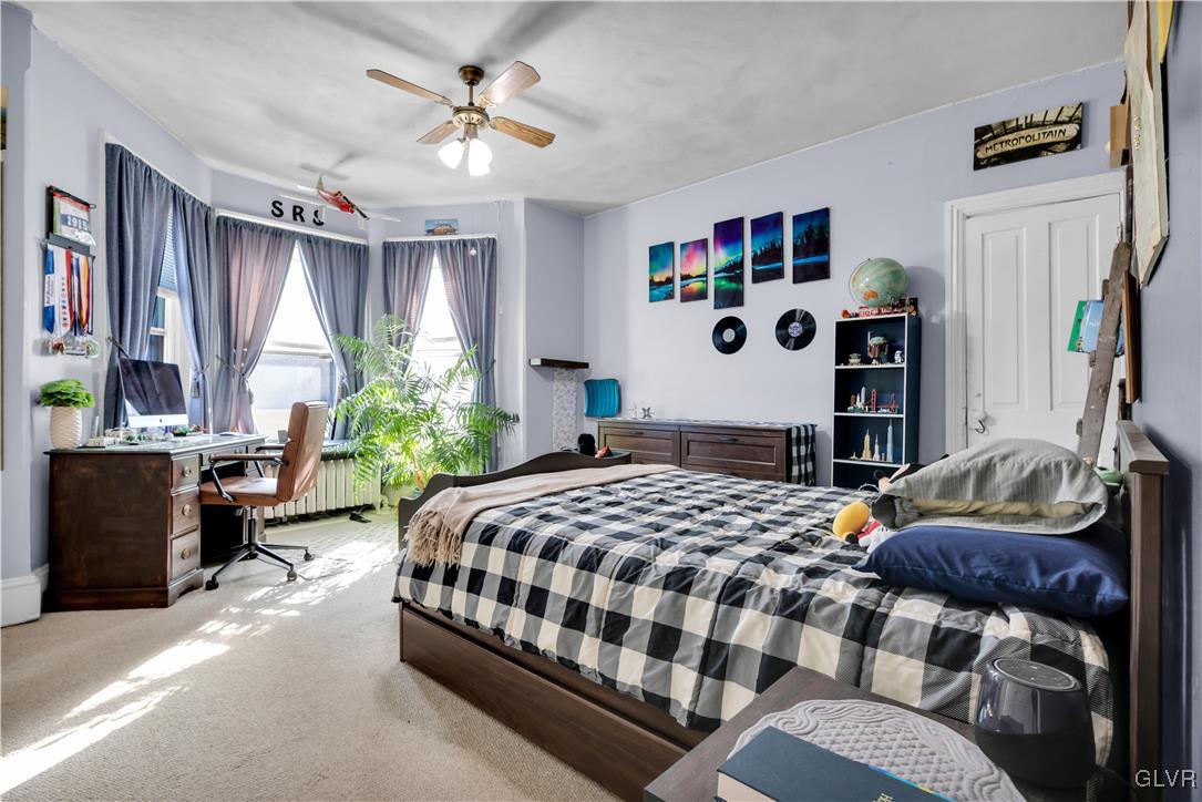 423 1st Avenue Bethlehem, PA 18018 - Photo 26 of 37 Large Bedroom