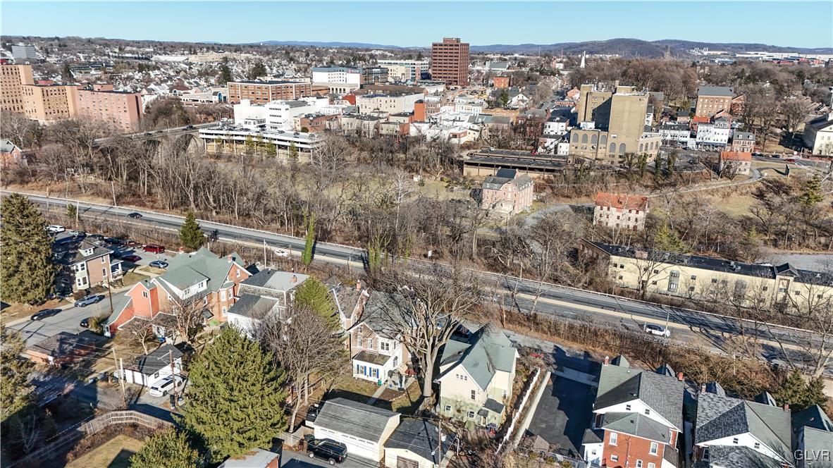 423 1st Avenue Bethlehem, PA 18018 - Photo 32 of 37 Stunning Downtown Bethlehem