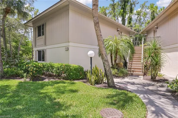 $249,000 | 15 Bobolink Court, Unit 15A, Naples, FL 34105