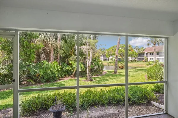 $249,000 | 15 Bobolink Court, Unit 15A, Naples, FL 34105