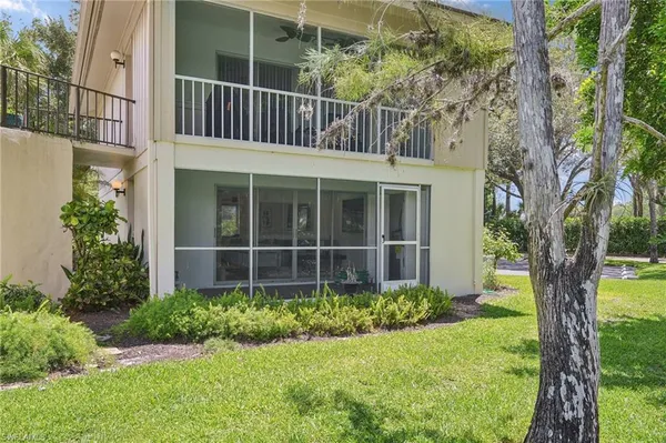 $249,000 | 15 Bobolink Court, Unit 15A, Naples, FL 34105