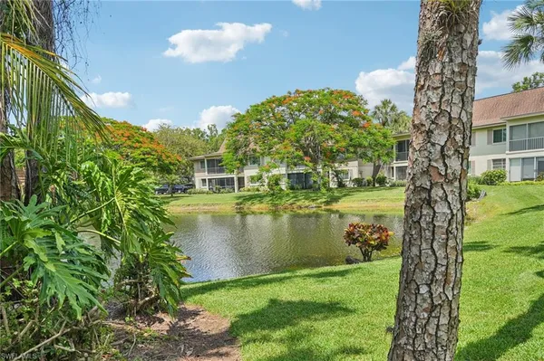 $249,000 | 15 Bobolink Court, Unit 15A, Naples, FL 34105