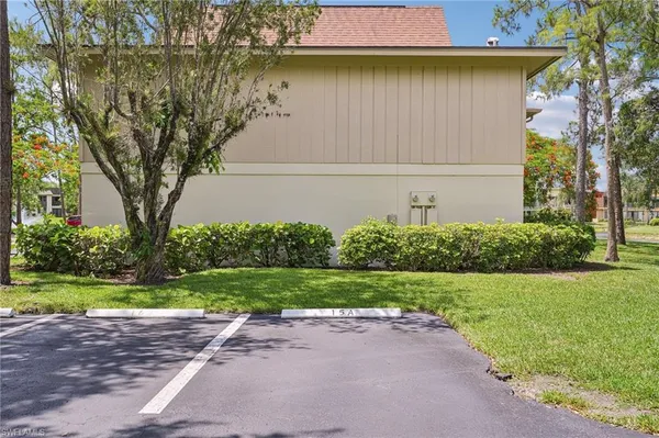 $249,000 | 15 Bobolink Court, Unit 15A, Naples, FL 34105