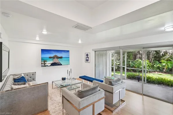 $249,000 | 15 Bobolink Court, Unit 15A, Naples, FL 34105