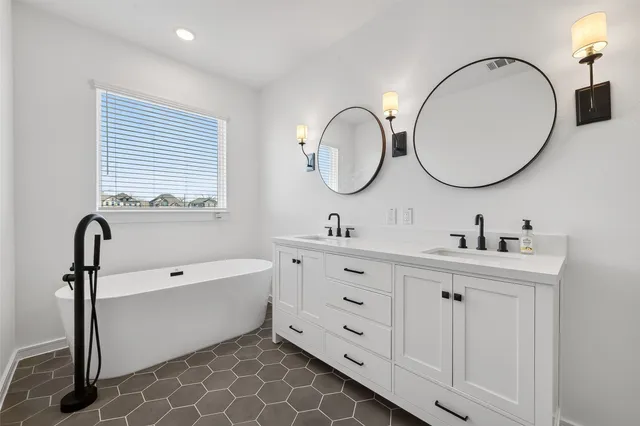 $3,200 | 2646 Wastelbread Lane, Rosenberg, TX 77471