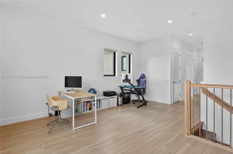 $1,630,080 | 5999 Brookfield Circle East, Hollywood, FL 33312