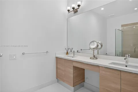 $1,630,080 | 5999 Brookfield Circle East, Hollywood, FL 33312