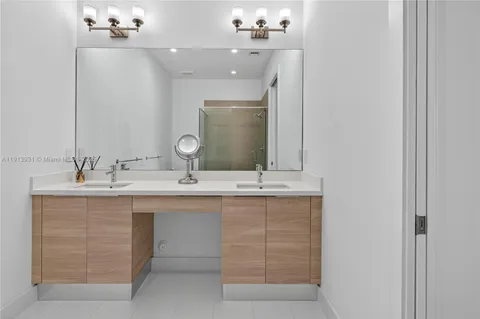 $1,630,080 | 5999 Brookfield Circle East, Hollywood, FL 33312