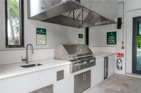 $1,630,080 | 5999 Brookfield Circle East, Hollywood, FL 33312