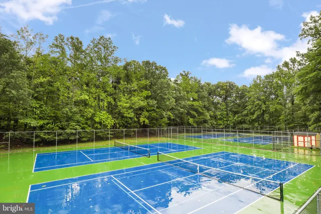 $2,700 | 8353 Fern Leaf Court, Springfield, VA 22153