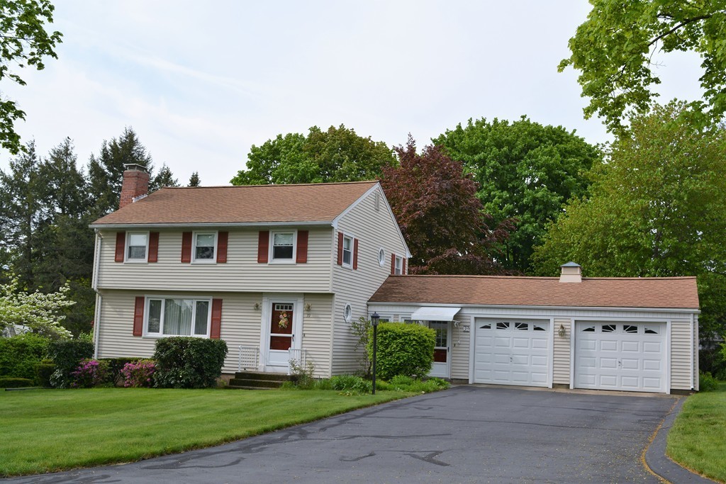 39 Braintree Road West Springfield, MA 01089 - Photo 2 of 27 Gallery Image 2