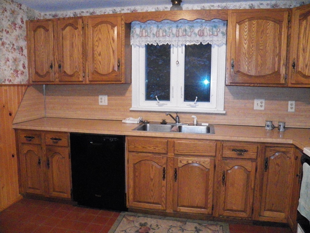39 Braintree Road West Springfield, MA 01089 - Photo 9 of 27 Gallery Image 9
