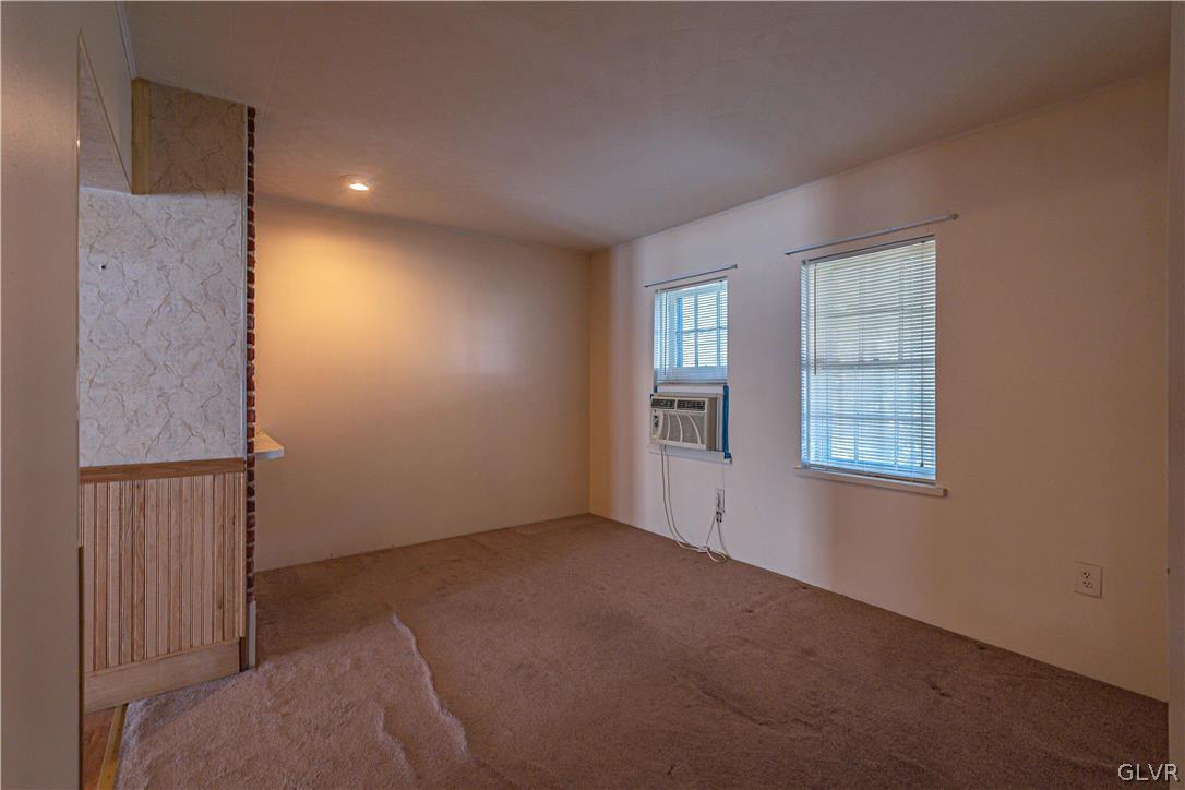 1177 Arcadia Street Bethlehem, PA 18018 - Photo 4 of 32 an empty room with windows