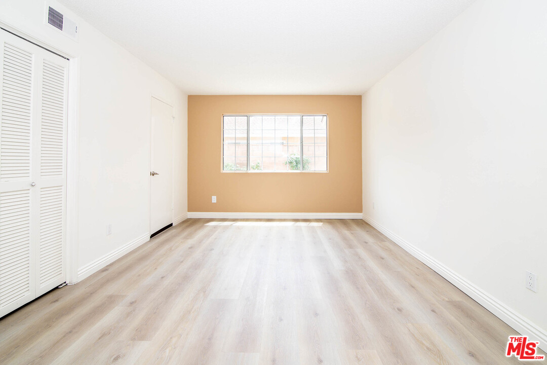 19137 Tulsa Street Porter Ranch, CA 91326 - Photo 14 of 27 Gallery Image 14