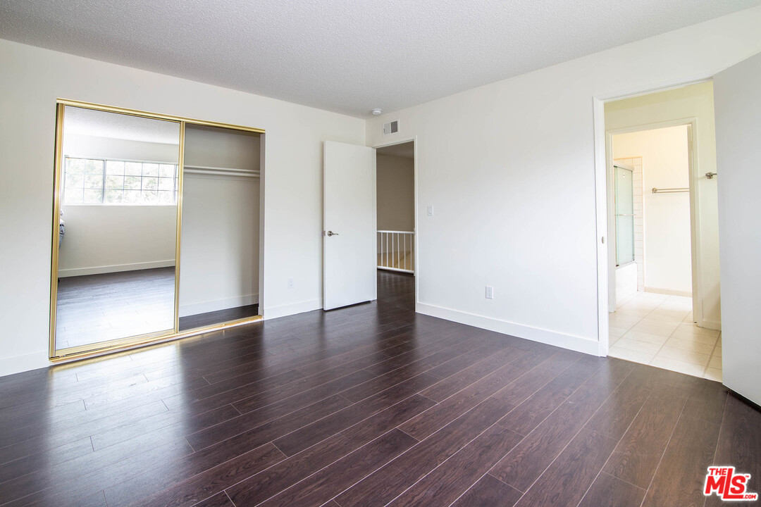 19137 Tulsa Street Porter Ranch, CA 91326 - Photo 18 of 27 Gallery Image 18