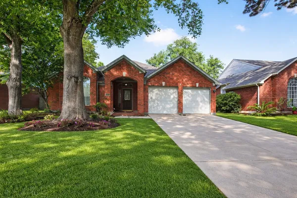 $320,000 | 7435 Marble Glen Lane, Houston, TX 77095