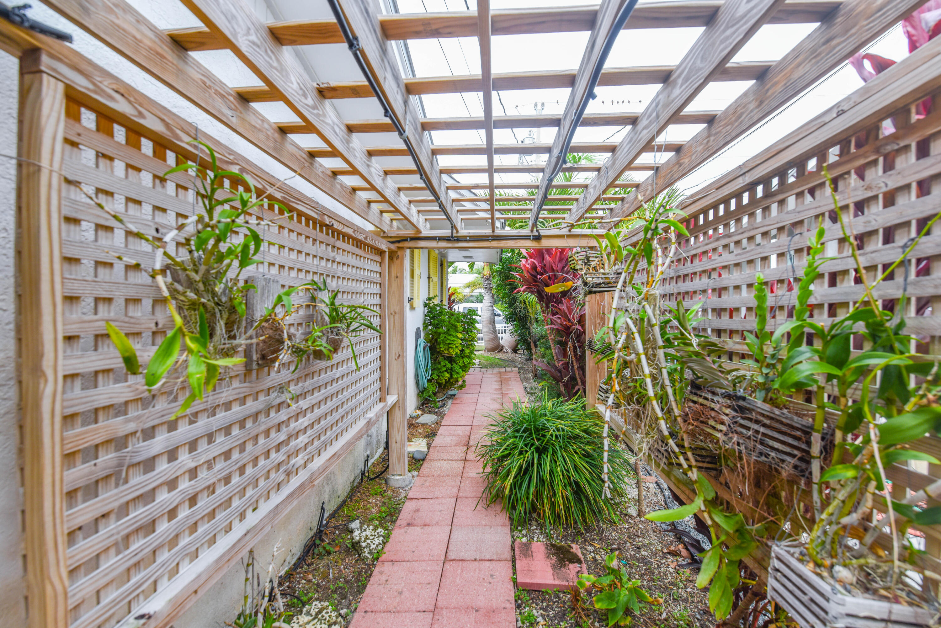 12 Bamboo Terrace Key West, FL 33040 - Photo 36 of 38 030-12BambooTerrace-KeyWest-FL-33040-FUL