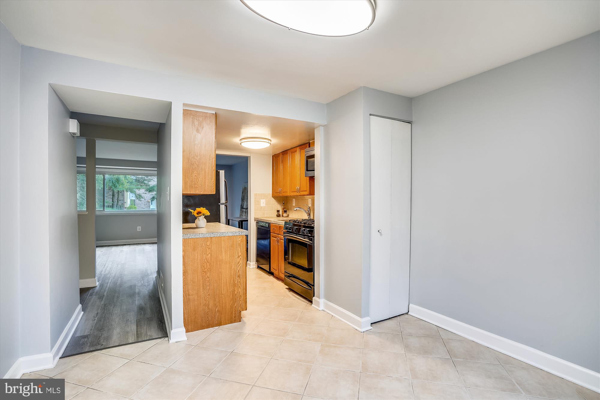 9418 Merryrest Road Columbia, MD 21045 - Photo 11 of 33 Dining Room and Kitchen