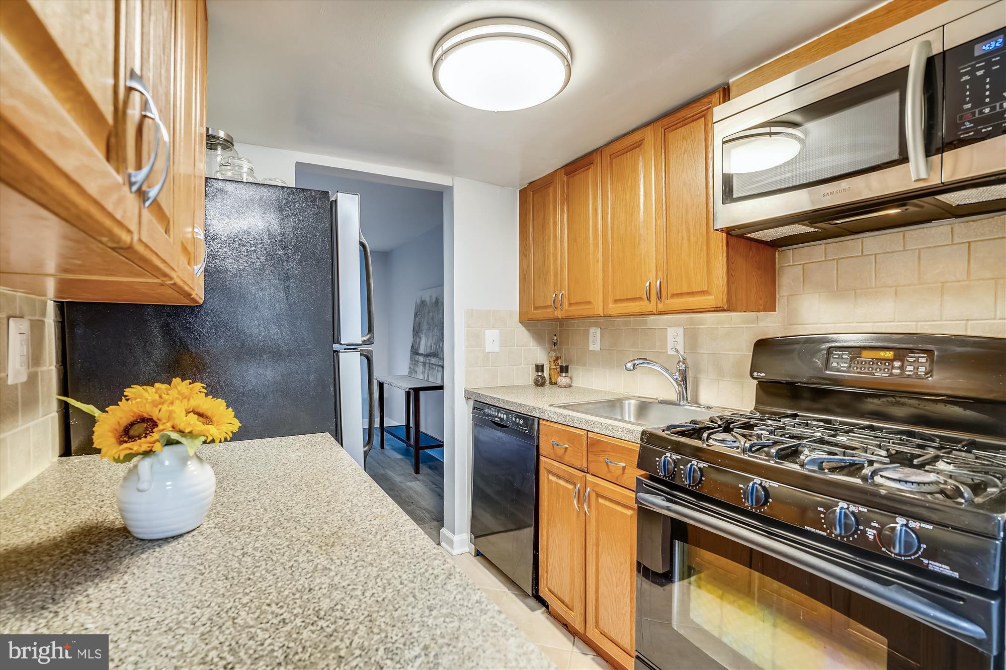 9418 Merryrest Road Columbia, MD 21045 - Photo 12 of 33 Kitchen