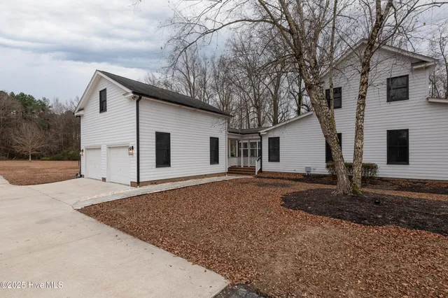 $799,000 | 621 V O A Site C Road, Greenville, NC 27834