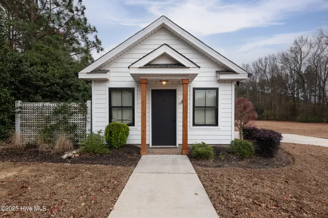 $799,000 | 621 V O A Site C Road, Greenville, NC 27834