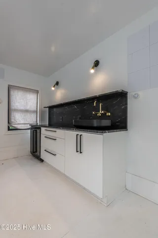 $799,000 | 621 V O A Site C Road, Greenville, NC 27834