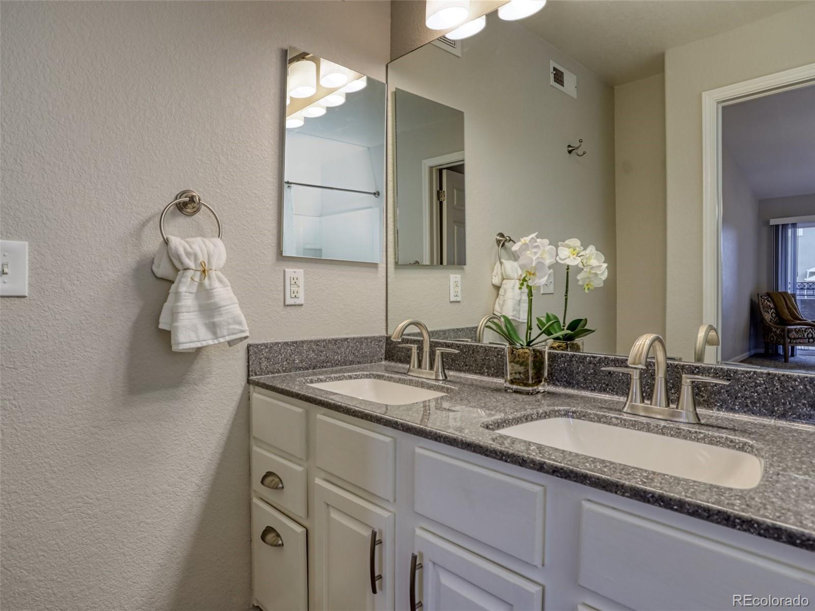 4502 Copeland Lane, Unit 201 Highlands Ranch, CO 80126 - Photo 12 of 35