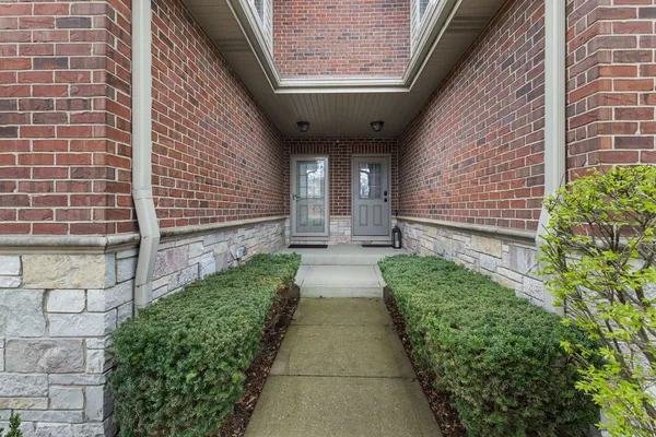 $625,000 | 2211 Maple Hill, Downers Grove, IL 60516