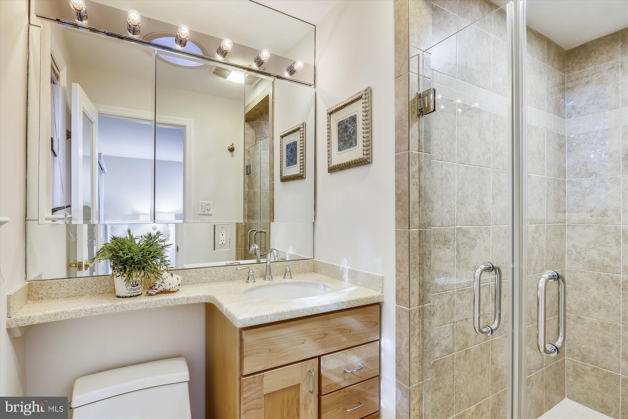 8204 Grubb Road Chevy Chase, MD 20815 - Photo 16 of 48 Gallery Image 16