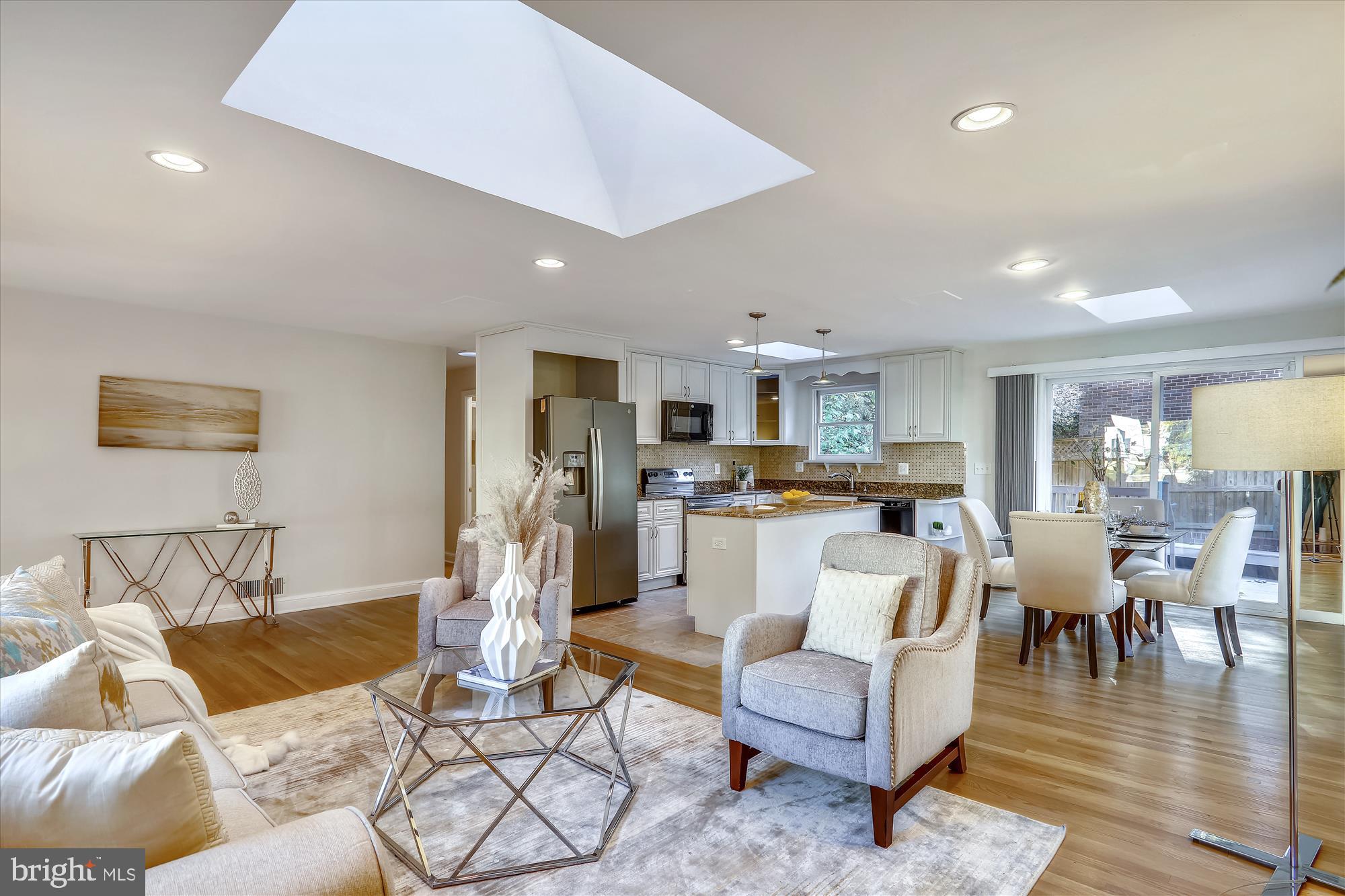 8204 Grubb Road Chevy Chase, MD 20815 - Photo 5 of 48 Gallery Image 5