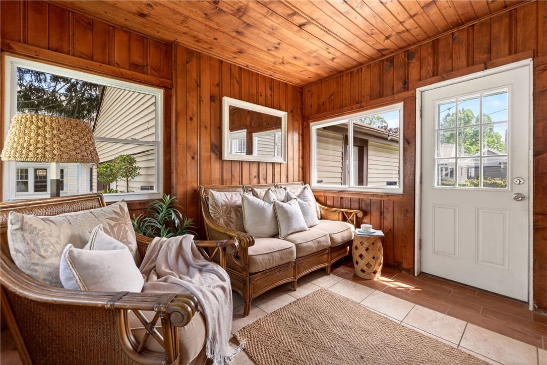 293 Brett Road Irondequoit, NY 14609 - Photo 14 of 33