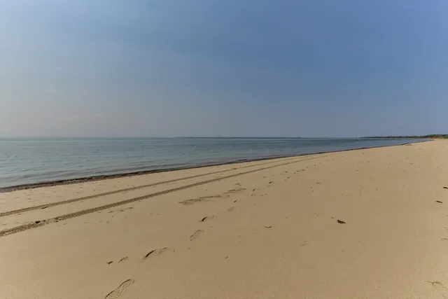 a view of a room with an empty space