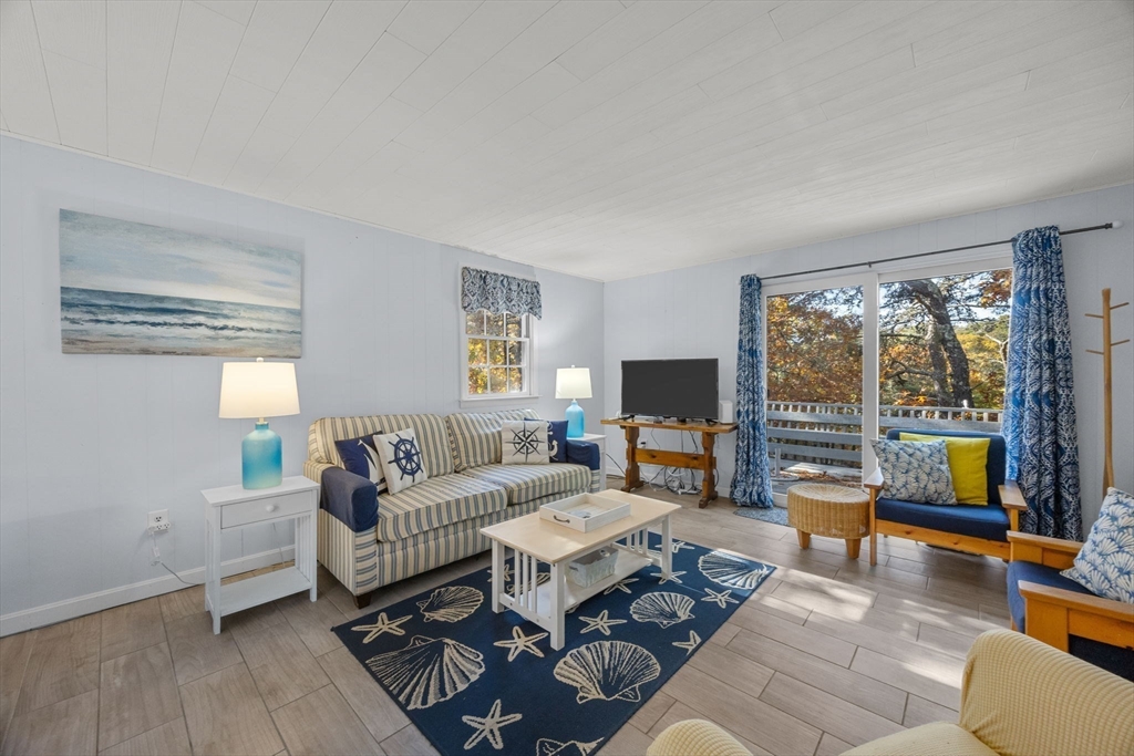 7 Great Hollow Road, Unit 50 Truro, MA 02666 - Photo 5 of 27