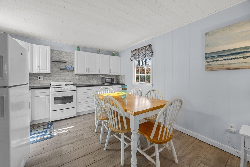 7 Great Hollow Road, Unit 50 Truro, MA 02666 - Photo 8 of 27