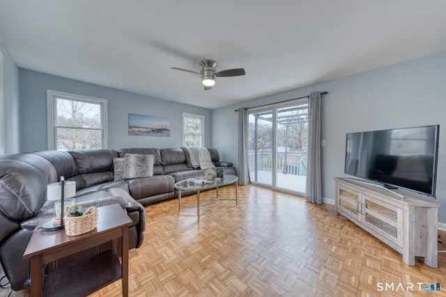 $3,350 | 155 Spring Street, Glastonbury, CT 06033