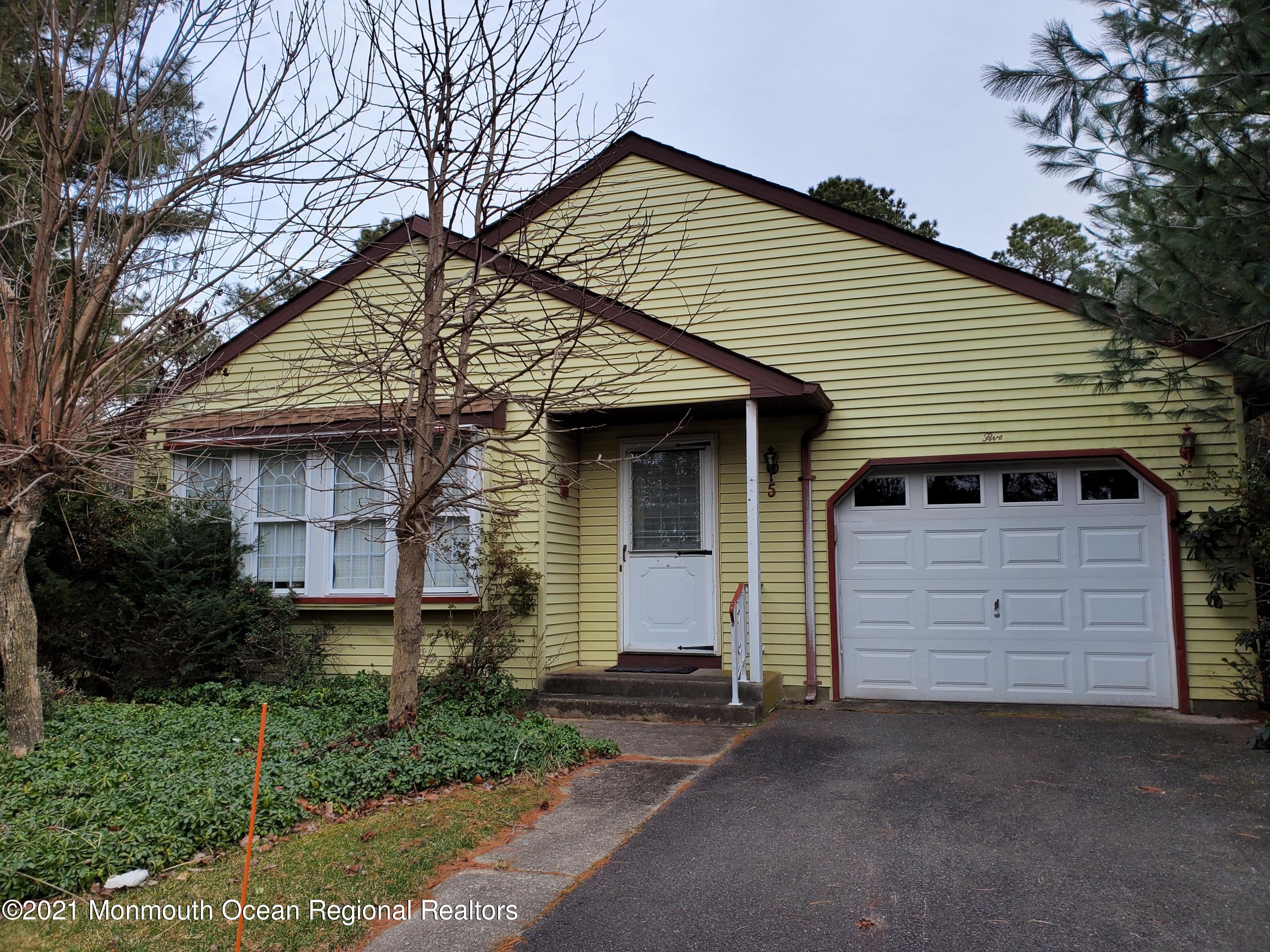 5 Stonybrook Road, Unit 60 Whiting, NJ 08759 - Photo 1 of 30 20210121_154304