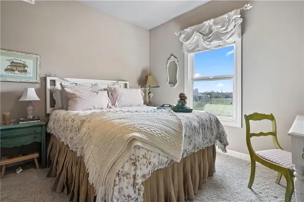 $599,950 | 28919 Hackberry Circle, Paola, KS 66071