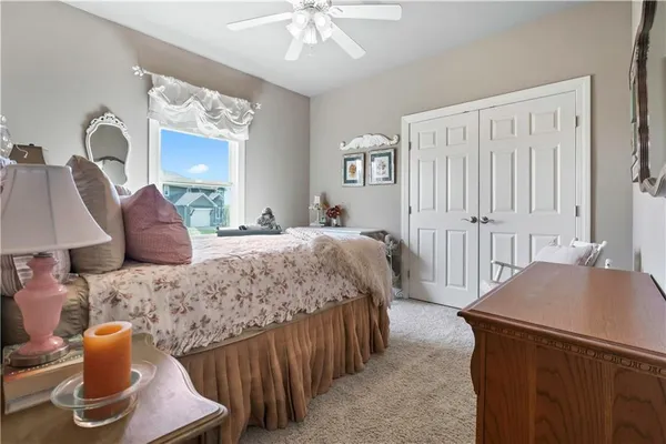 $599,950 | 28919 Hackberry Circle, Paola, KS 66071