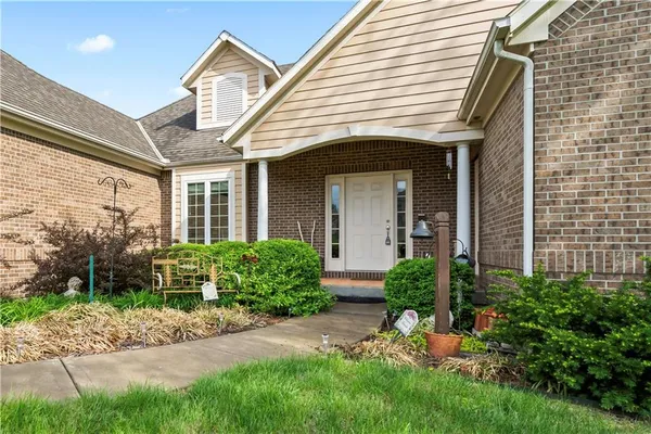 $599,950 | 28919 Hackberry Circle, Paola, KS 66071