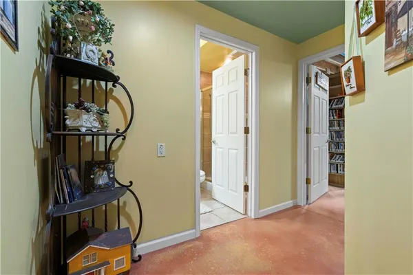 $599,950 | 28919 Hackberry Circle, Paola, KS 66071