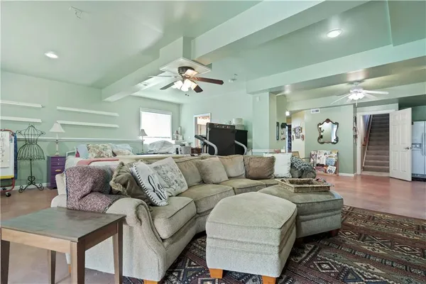 $599,950 | 28919 Hackberry Circle, Paola, KS 66071