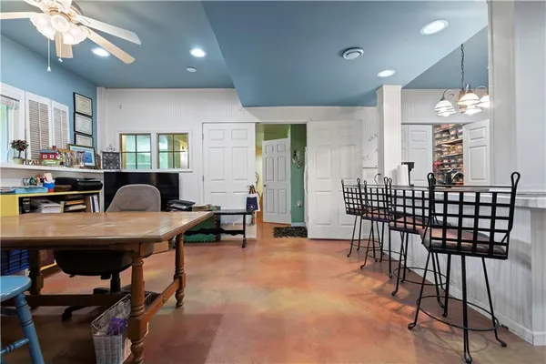 $599,950 | 28919 Hackberry Circle, Paola, KS 66071