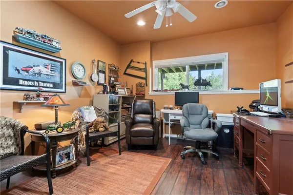 $599,950 | 28919 Hackberry Circle, Paola, KS 66071