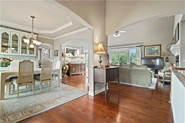 $599,950 | 28919 Hackberry Circle, Paola, KS 66071